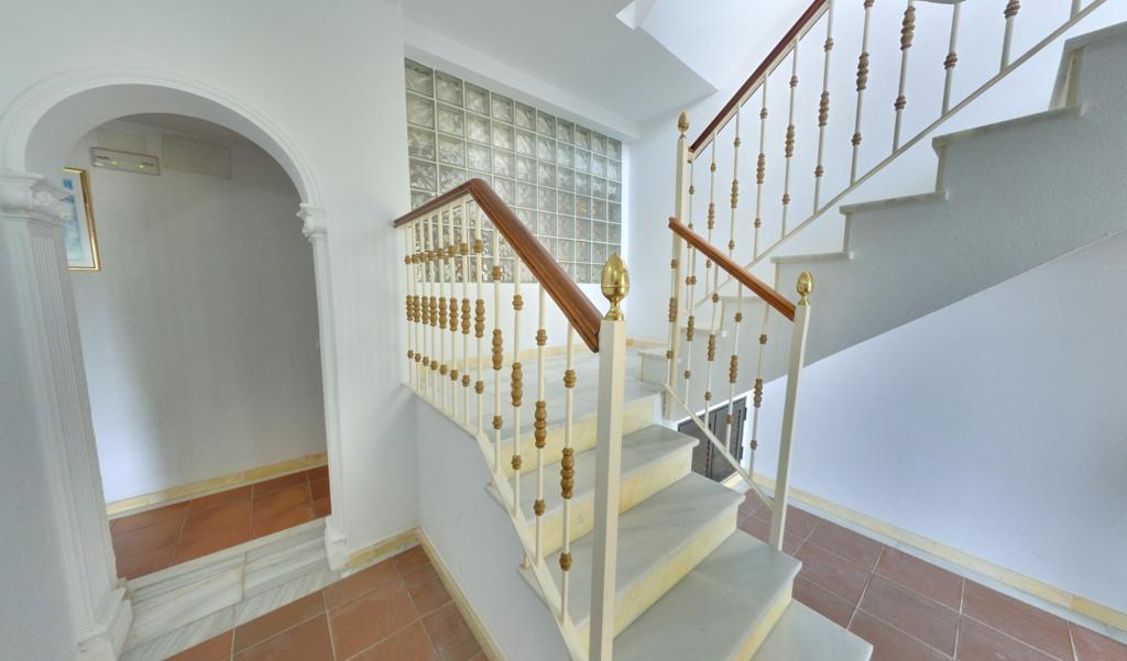 Costa Trafalgar Apartment