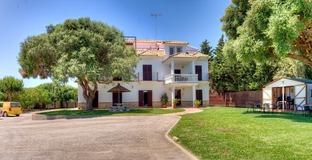 Costa Trafalgar Apartment